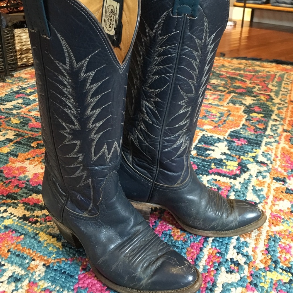 Women’s Nocona Cowboy Boots size 5 blue